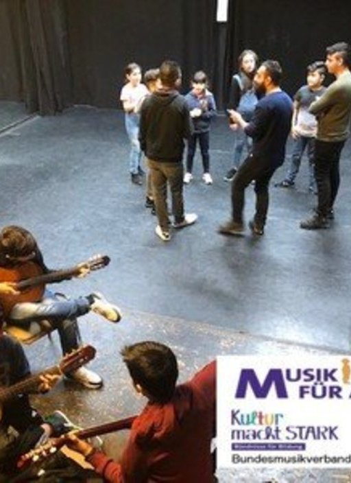 Gitarre trifft Saz
