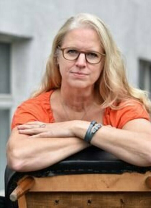 Isabel Bogdan mit ihrem neuen Roman "Laufen" zur Benefiz - Lesung im Ledigenheim