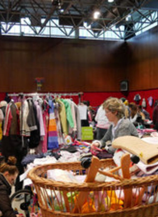 Bobbycar & Kidsklamotte | Indoormarkt rund ums Kind